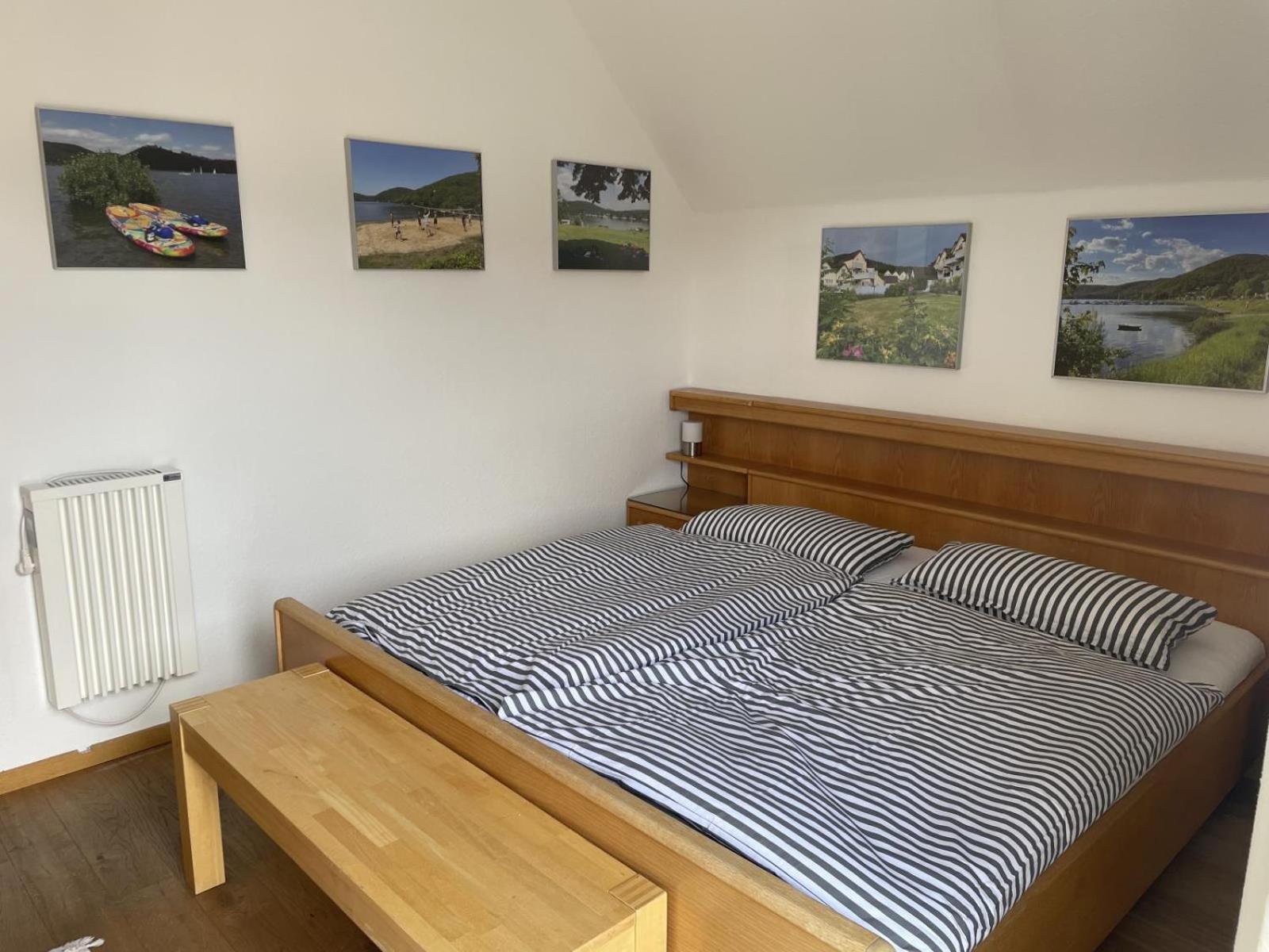 Gemutliche 93M2Fewo Mit 2 Schlafzimmern Und Seitlichem Seeblick Vom Balkon Scheid  Exteriér fotografie